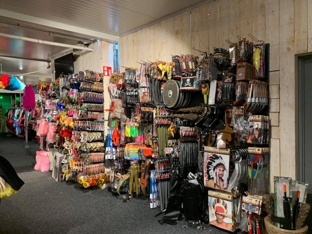 Poppelaars Carnaval Onze winkel