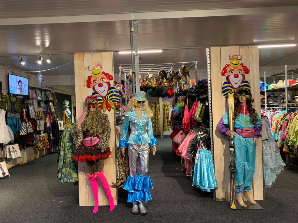 Poppelaars Carnaval Onze winkel